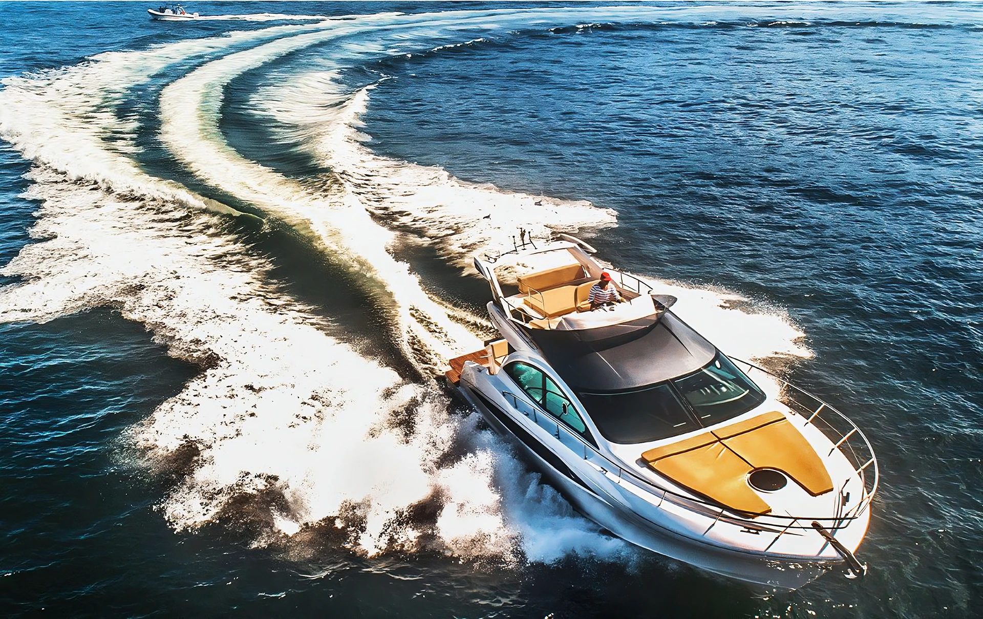 Ventura V450 Premium Boat